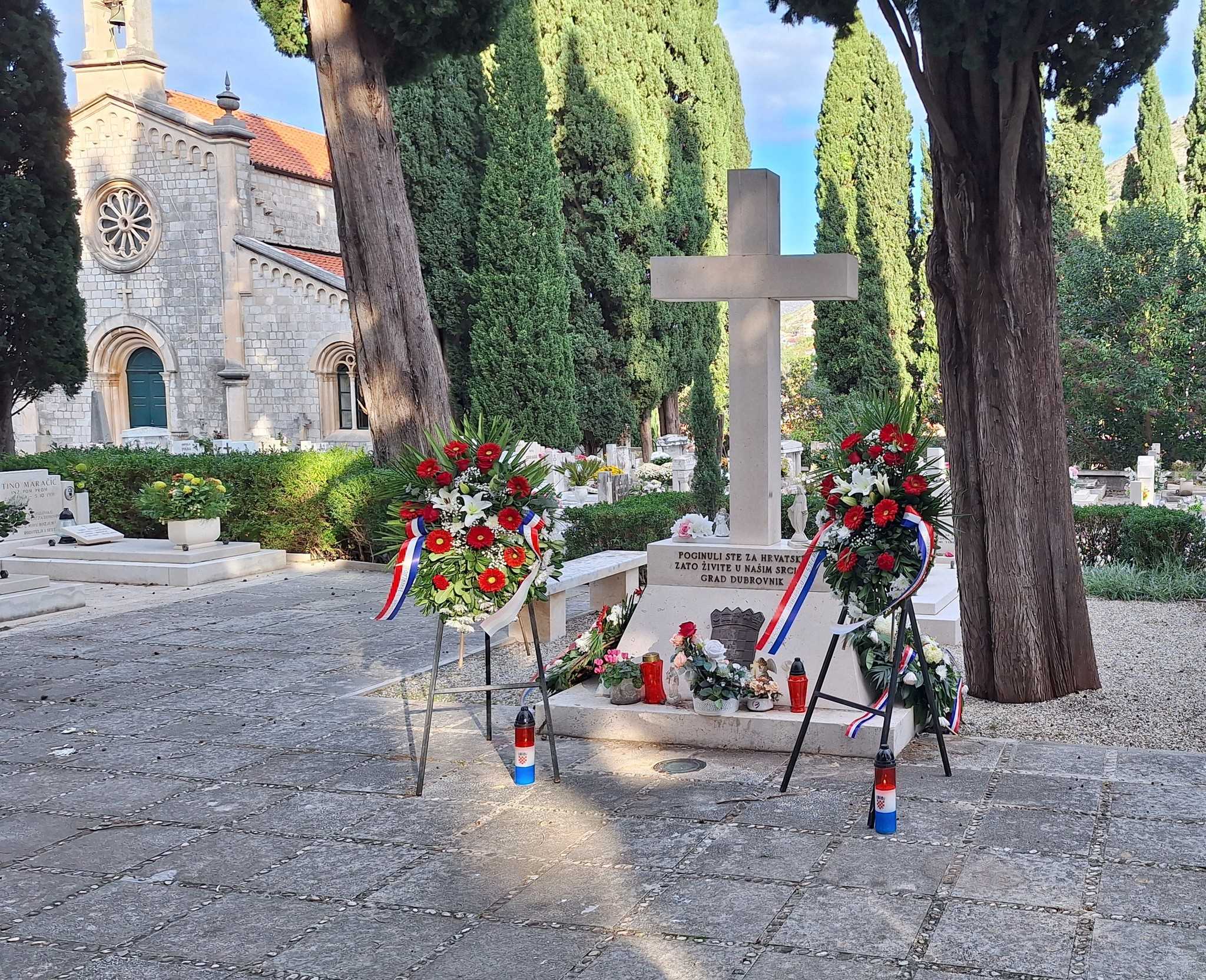 Polaganje vijenaca uoči Skupštine HČZ DNŽ